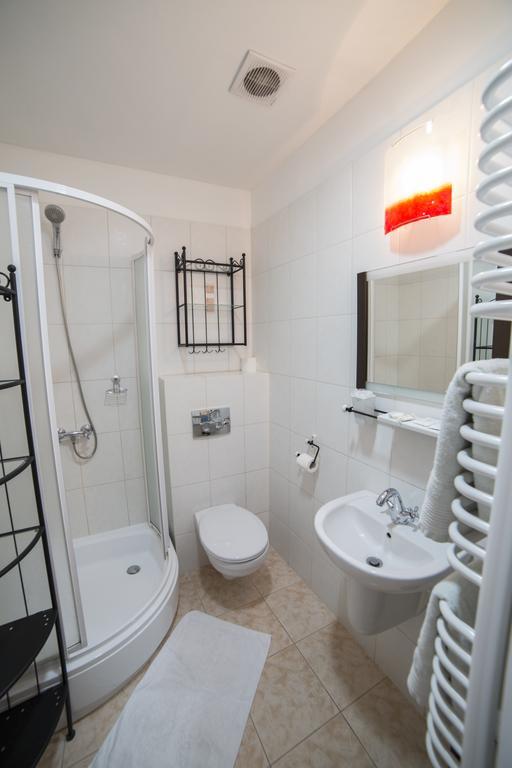 Hotel Zamkowy Mlyn Krapkowice Δωμάτιο φωτογραφία
